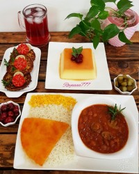 خوراک لوبیاچیتی با قارچ ته دیگ سیب زمینی رنده شده کوکو کدوسبز دسر کرم کارامل
