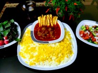 قیمه وپلوزعفرانی