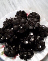 شکلات مغز دار