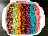 ماکارونی رنگین کمانی