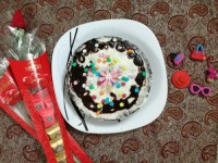 کیک شکلاتی با خامه