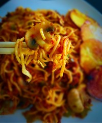 ماکارونی گوشت و قارچ