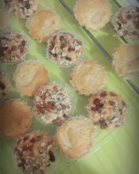 کاپ کیک گردووکشمش کاپ کیک ساده