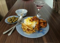 مرغ با ادویه کاری ??