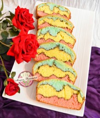 کیک موجدار رنگارنگ