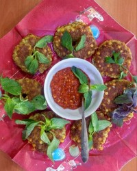 شامی لپه با سس فلفل خونگی