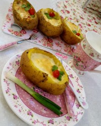 سیب زمینی شکم پر تنوری