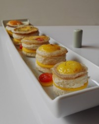 کاناپه تخم مرغ و پنیر