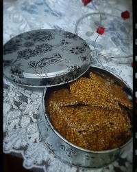 پشت زیک شیرینی محلی مازندرانی