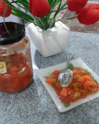 ترشی لوبیا سبز با پوره گوجه فرنگی