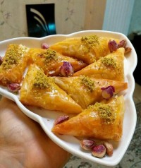 بفرمایید باقلوا
