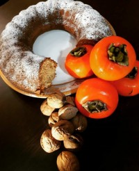 کیک خرمالو و گردو