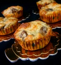 مافین مرغ و قارچ و پنیر