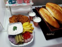 شنیتسل مرغ با سس تاتار