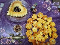 و اینک خاگینه گیس بافت گلهای ناز نازی و کرم کارامل لذیذ من بفرمائید!!!