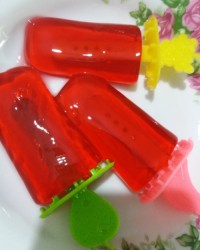 ژله آب نبات چوبی