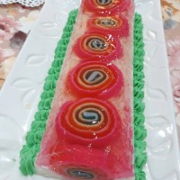 ژله رولی رنگین کمانی