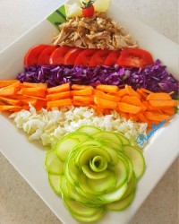 سالاد بوقلمون