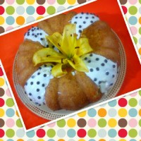 وایت چاکلت ماد کیک (کیک شکلاتی گلی سفید)