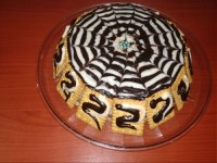 بفرماببن اینم دسر کیک یخچالی خوشمزه ی من