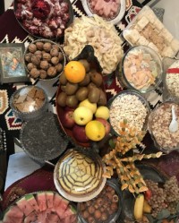 میز یلدایی