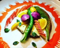 سلام عرض ادب اینم دومین بشقاب میوه امیدوارم زیبا باشه از دید شما عزیزان