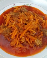 خورش هویج و پسته با گوشت شتر مرغ