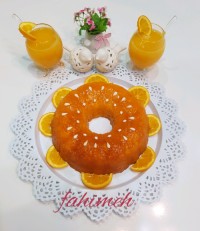 کیک پرتقالی با سس مخصوص .