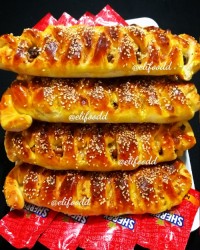 اشترودل با گوشت وقارچ خمیر جادویی