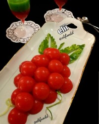 کرم هندوانه به شکل خوشه انگور