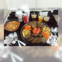 کتلت گوشت و نخودفرنگی
