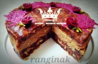 برش خورده کیک رنگینک