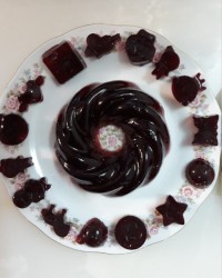پاستیل و ژله شاه توت