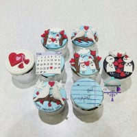 مافین مخملی با خامه