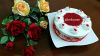 کیک رنگی با رویه پنیری مخصوص