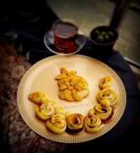 شیرینی دارچینی