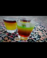 ژله رنگی رنگی