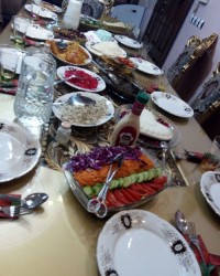 میز شام مهمونی