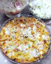 کیک پاستا با گوشت و پنیر