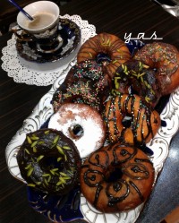 دوناتای خووشگل و پر زحمت