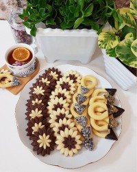 شیرینی نعلی (اشکی) شیرینی گل مینا