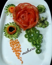 تزیین خیار و گوجه