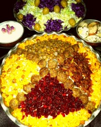 عدس پلو باگوشت قل قلی وسالاد