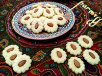 شیرینی پودری بادامی