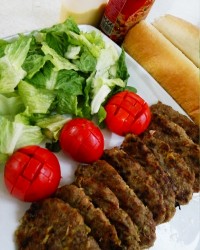 همبرگر گوشت و سویا