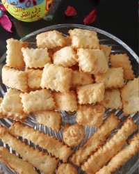 کراکر نمکی خانگی