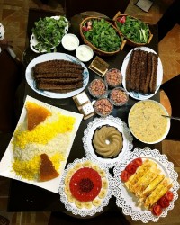 مهمونی شام دعوت گیرون دختر داییم