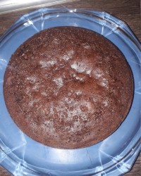 اینم کیک کاکائویی من با گردو