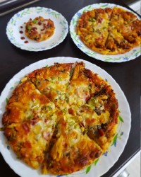پیتزا ،گوشت و مرغ