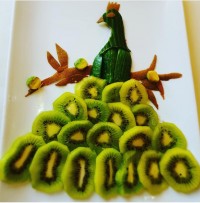 تزئین میوه به شکب طاووس